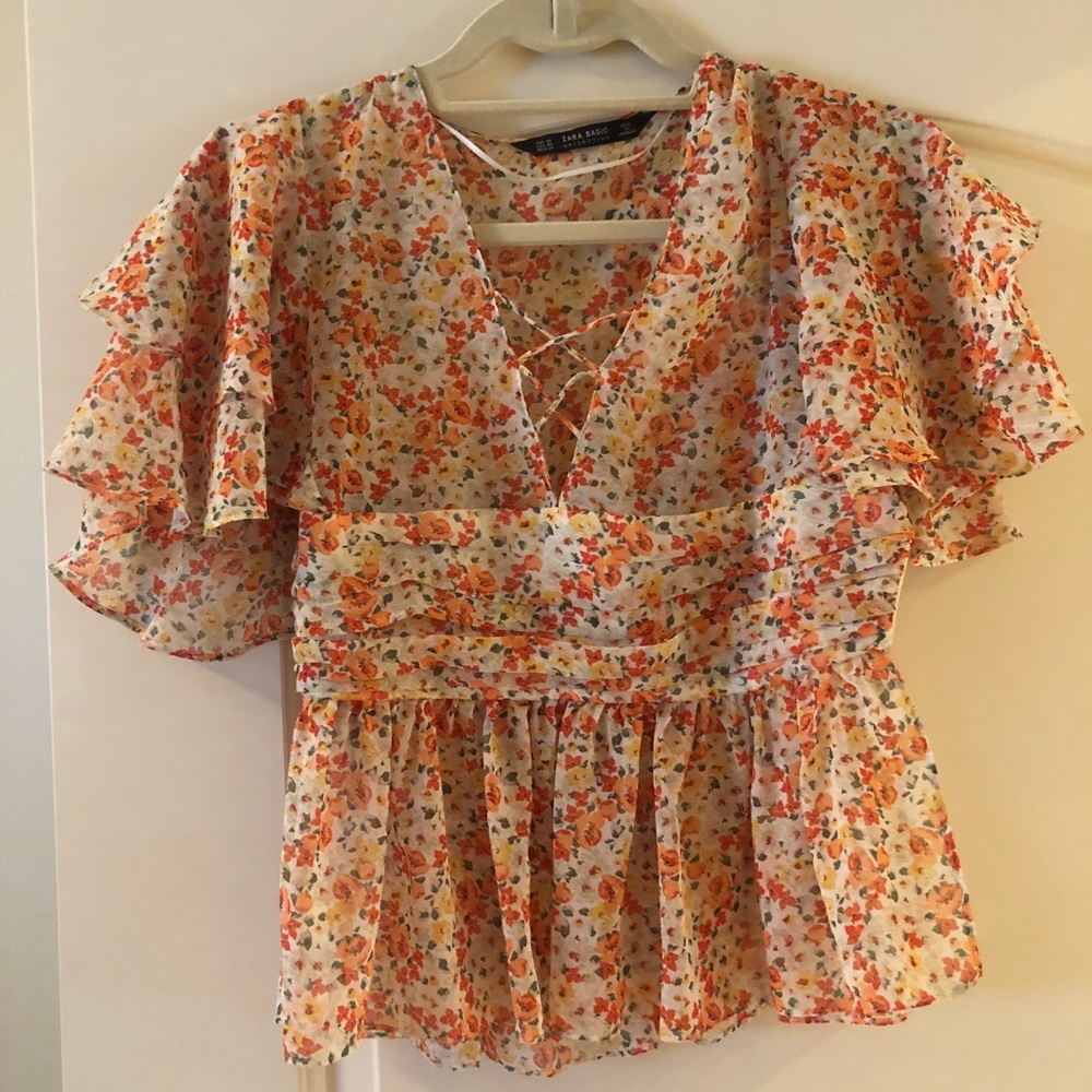 ZARA FLORAL BLOUSE